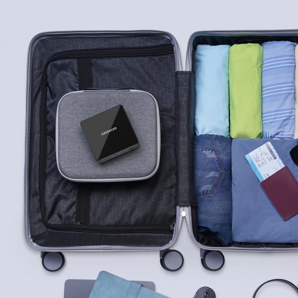 GEEKOM Mini PC MiniAir 11 dans une valise