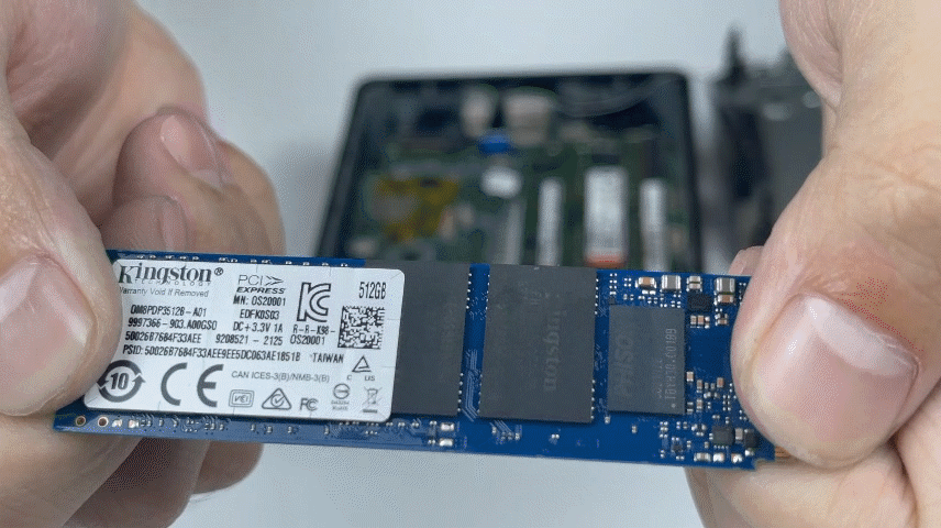 Mini-PC GEEKOM Mini IT8 SE installer SSD