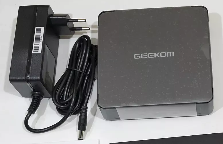 geekom-mini-pc-1