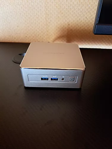 geekom-mini-pc-1